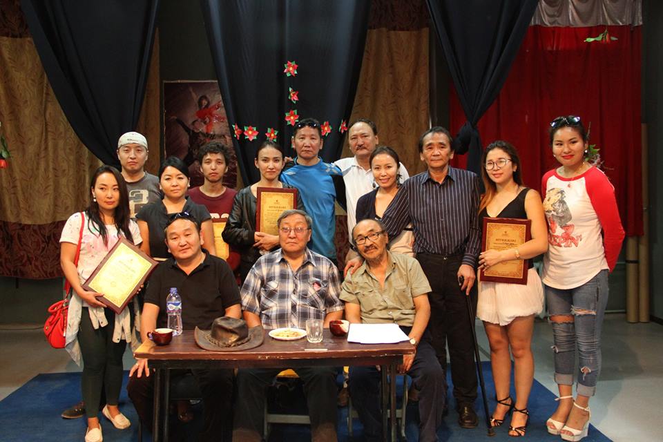 Ганц хүний жүжгийн анхдугаар уралдаан амжилттай болж өнгөрлөө